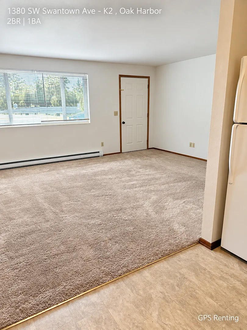 2-Bedroom, 1-Bathroom Home in Oak Harbor — Photo 2