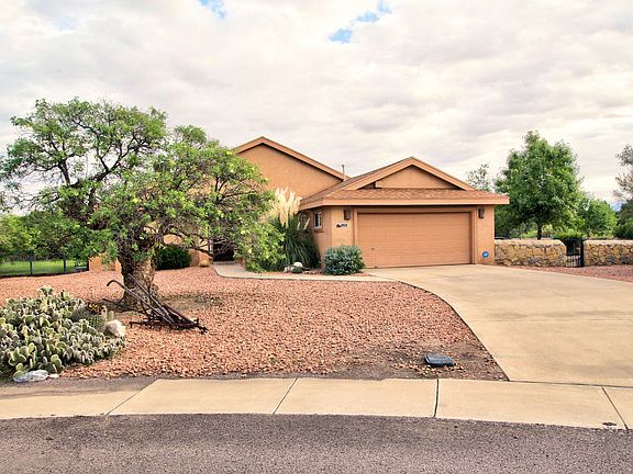 2nd image of 1850 Cochita Ln