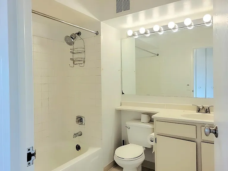 1840 Huntington Blvd #505 — Photo 7