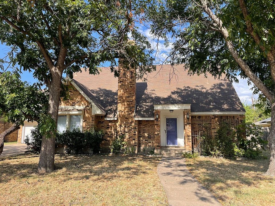 1st image of 726 Gary Ln