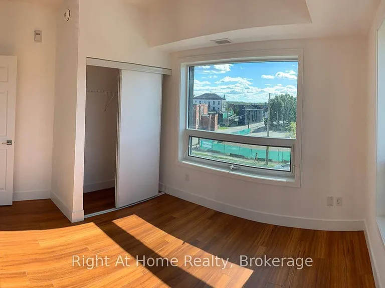 1 Wellington St #308 — Photo 6