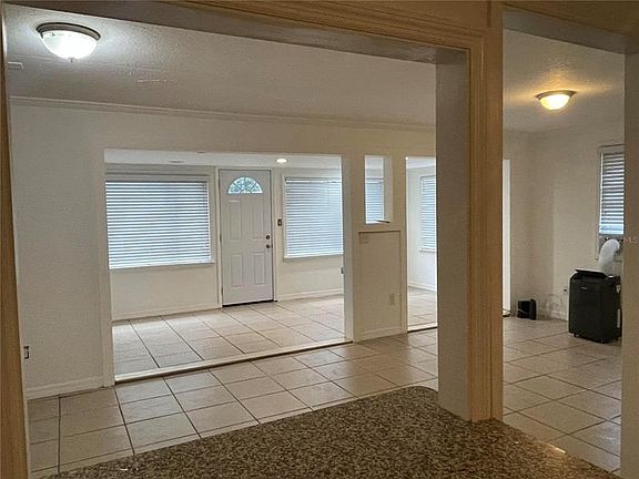 3rd image of 503 Wisconsin Ave #2