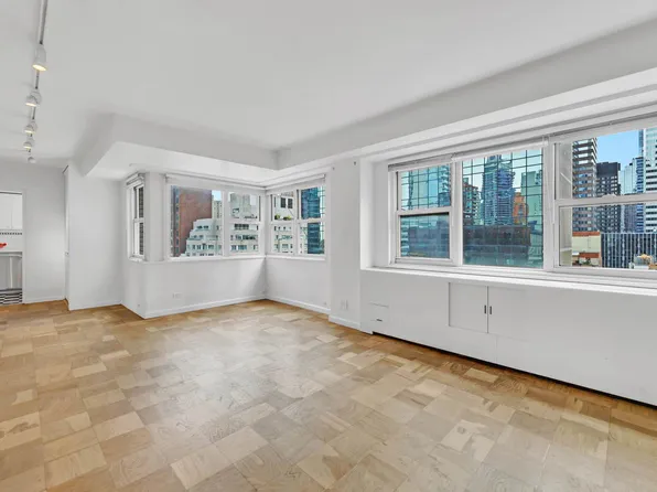 153 East 57th Street image 1 of 11