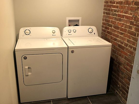 Laundry Room in Apartment