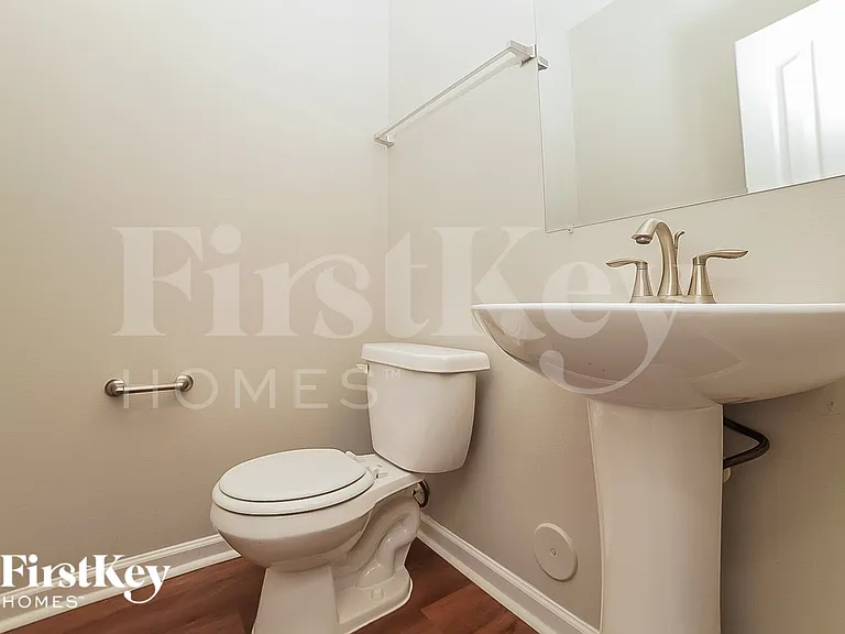 121 Fining Ct — Photo 13