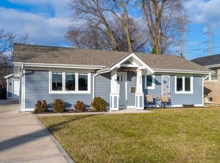 926 S Golf Cul De Sac St, Des Plaines, IL