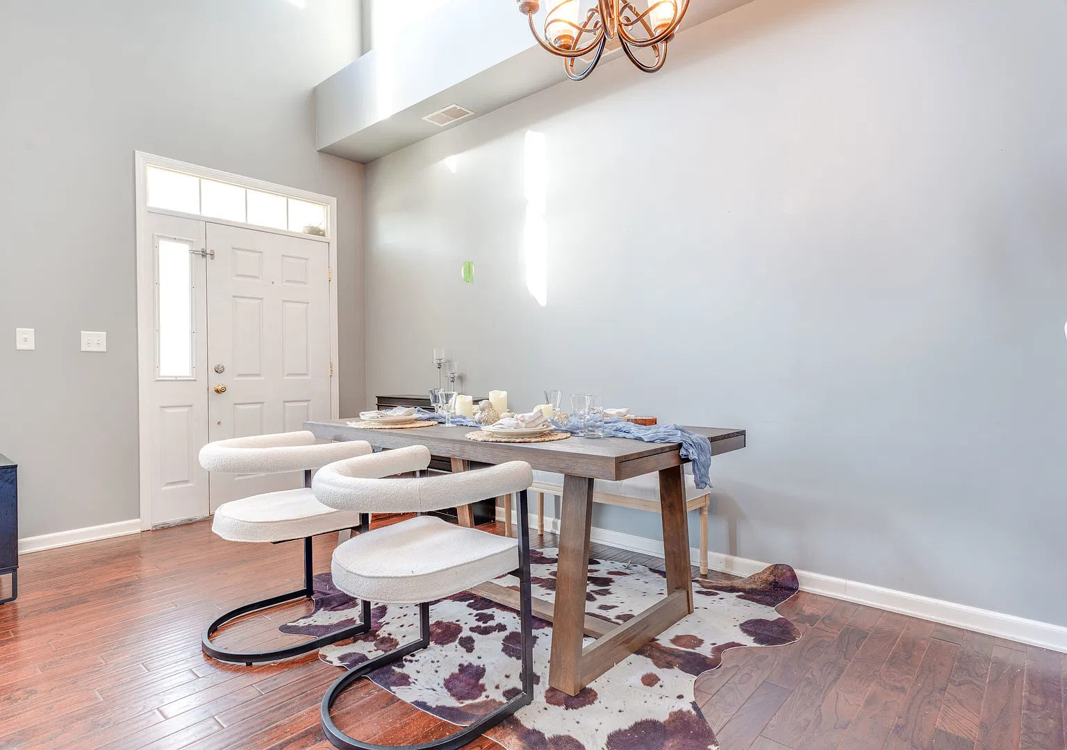 2 bed, 2.5 bath, 1189 sqft, $2,150 — Photo 3