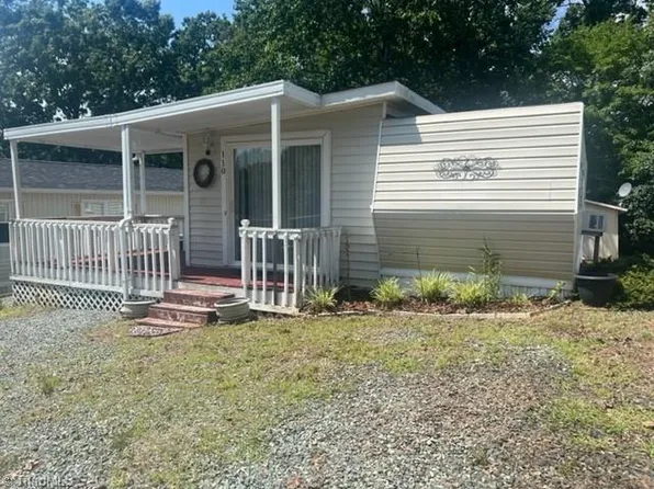 110 Finch Cir, New London, NC 28127