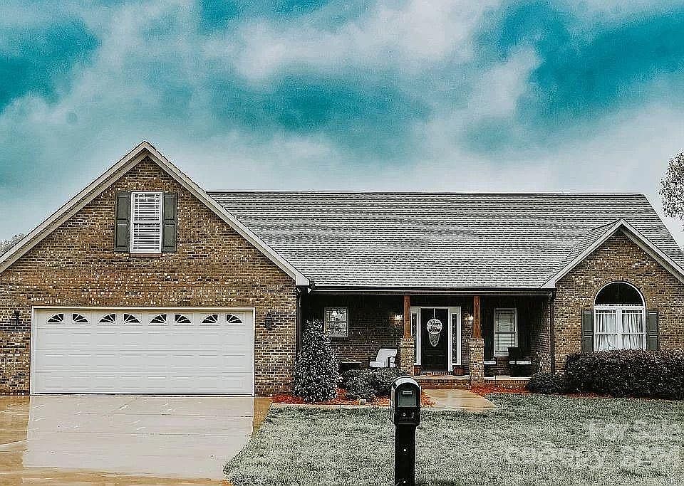1st image of 1285 Broomsage Ln
