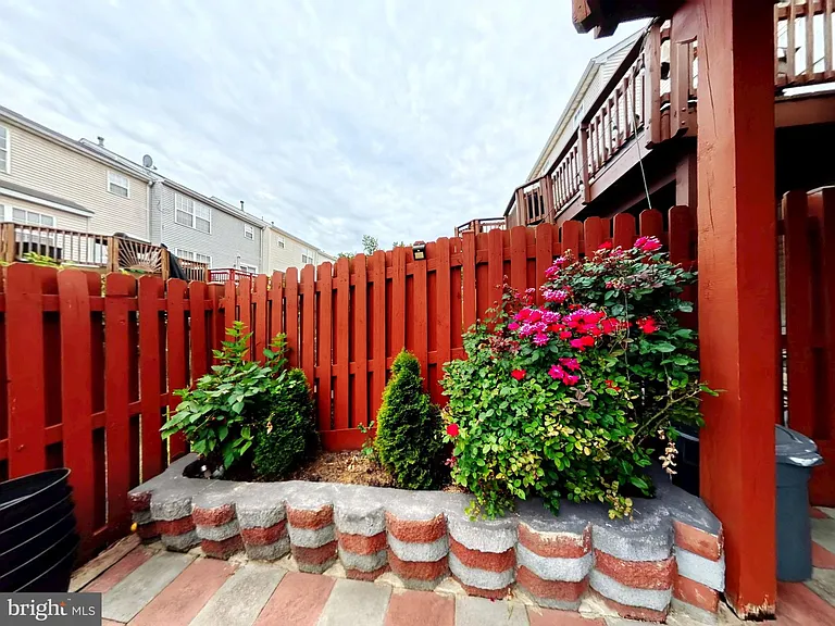 6955 Aquamarine Ct — Photo 44