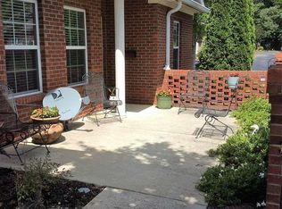 67 Valley Way Cir SE, Huntsville, AL 35802