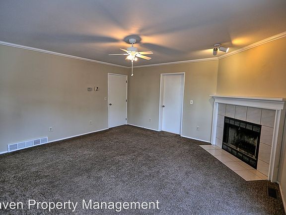 5th image of 20405 123rd Ct SE