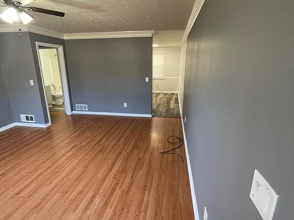 5th image of 3153 Dove Ct #A