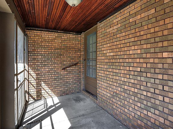 5th image of 6150 N Park Ave