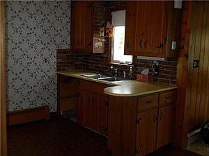 5th image of 89 Charlotte Ave