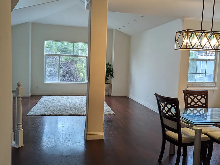20450 Crow Creek Rd — Photo 3