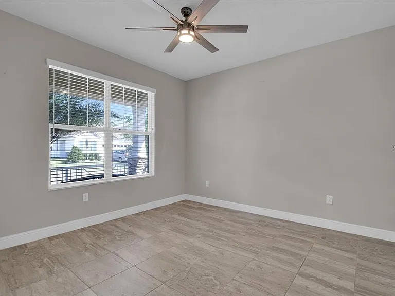 2487 Empress Dr — Photo 19