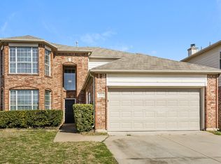 3000 Vicksburg Ln, Fort Worth, TX 76123
