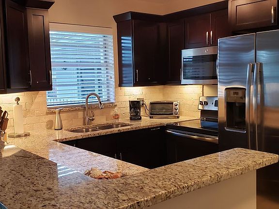 2nd image of 27 Lake Vista Trl APT 206