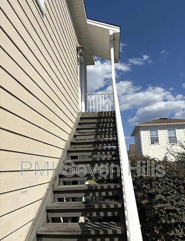Studio, 1.0 bath, 500 sqft, $1,150 — Photo 2