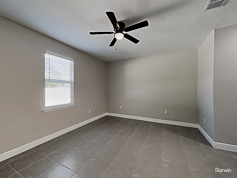 309 Fern Ct — Photo 15