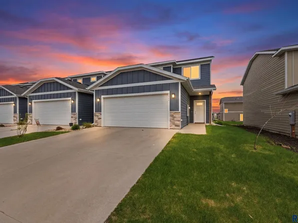 4606 E Whisper Ridge Pl, Sioux Falls, SD 57108