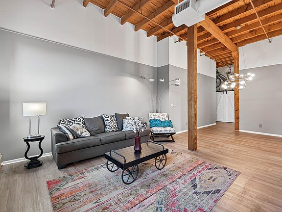 3rd image of 400 N 1st St APT 611