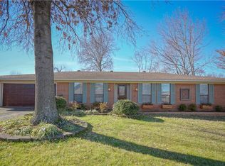 1503 N 13th St, Van Buren, AR 72956