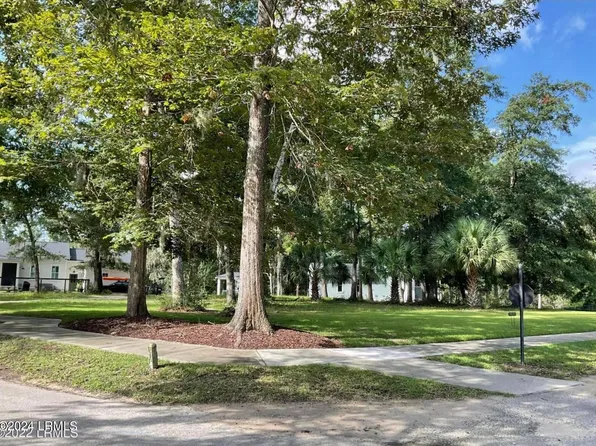 1 Old Bethel, Beaufort, SC 29906