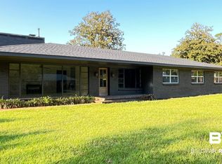 703 Bellangee St, Fairhope, AL 36532