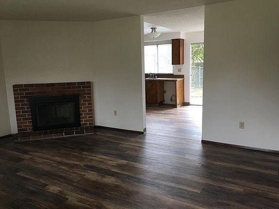 2nd image of 14620 SE 17th Cir