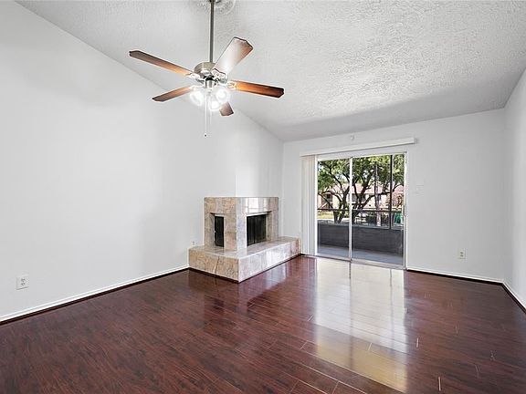 3rd image of 10555 Turtlewood Ct Unit 105