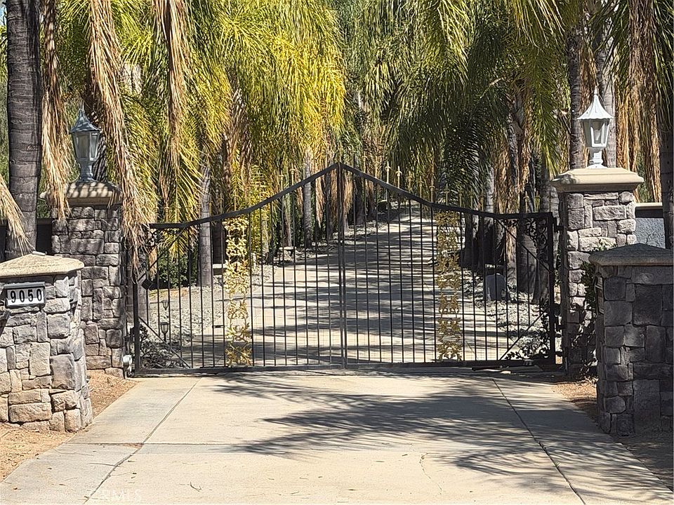 1st image of 9050 Hunt Rd