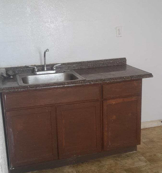 1st image of 3028 Pera Ave