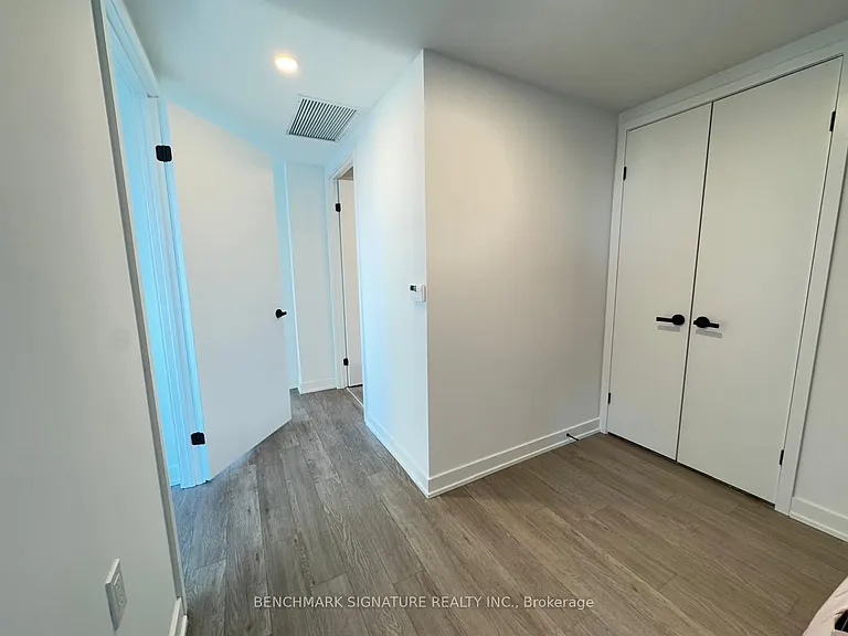 88 Queen St E #1703 — Photo 27