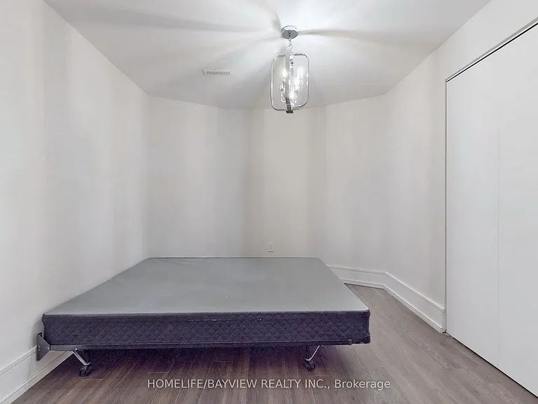 72 Lensmith Dr — Photo 14
