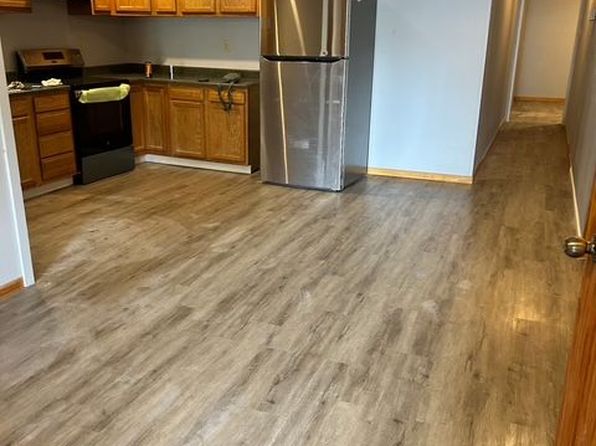 109 W 4th St #4