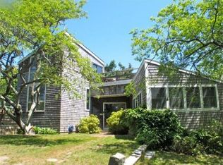 387 Middle Rd, Chilmark, MA 02535