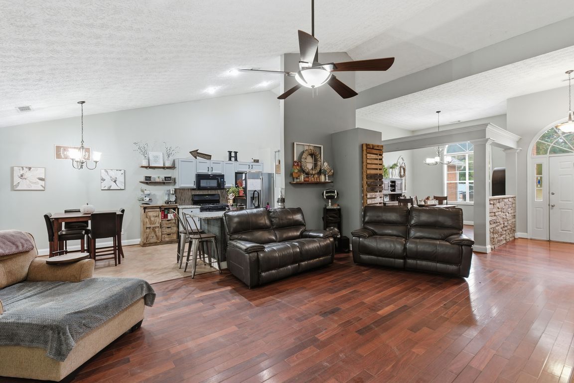 next background image