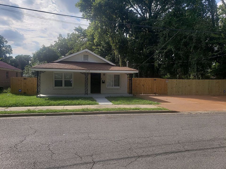 1st image of 1719 Oakwood St
