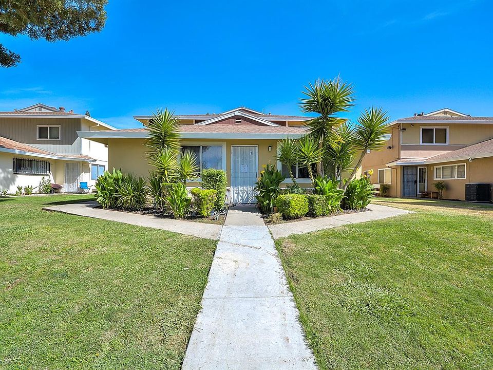 2nd image of 49 La Fresa Ct APT 3