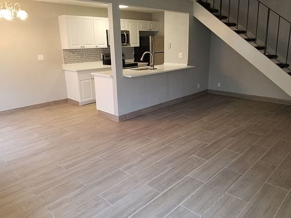 3rd image of 816 W Tiffany Dr APT 3