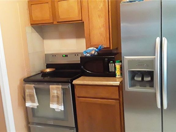 5th image of 8510 N Highland Ave