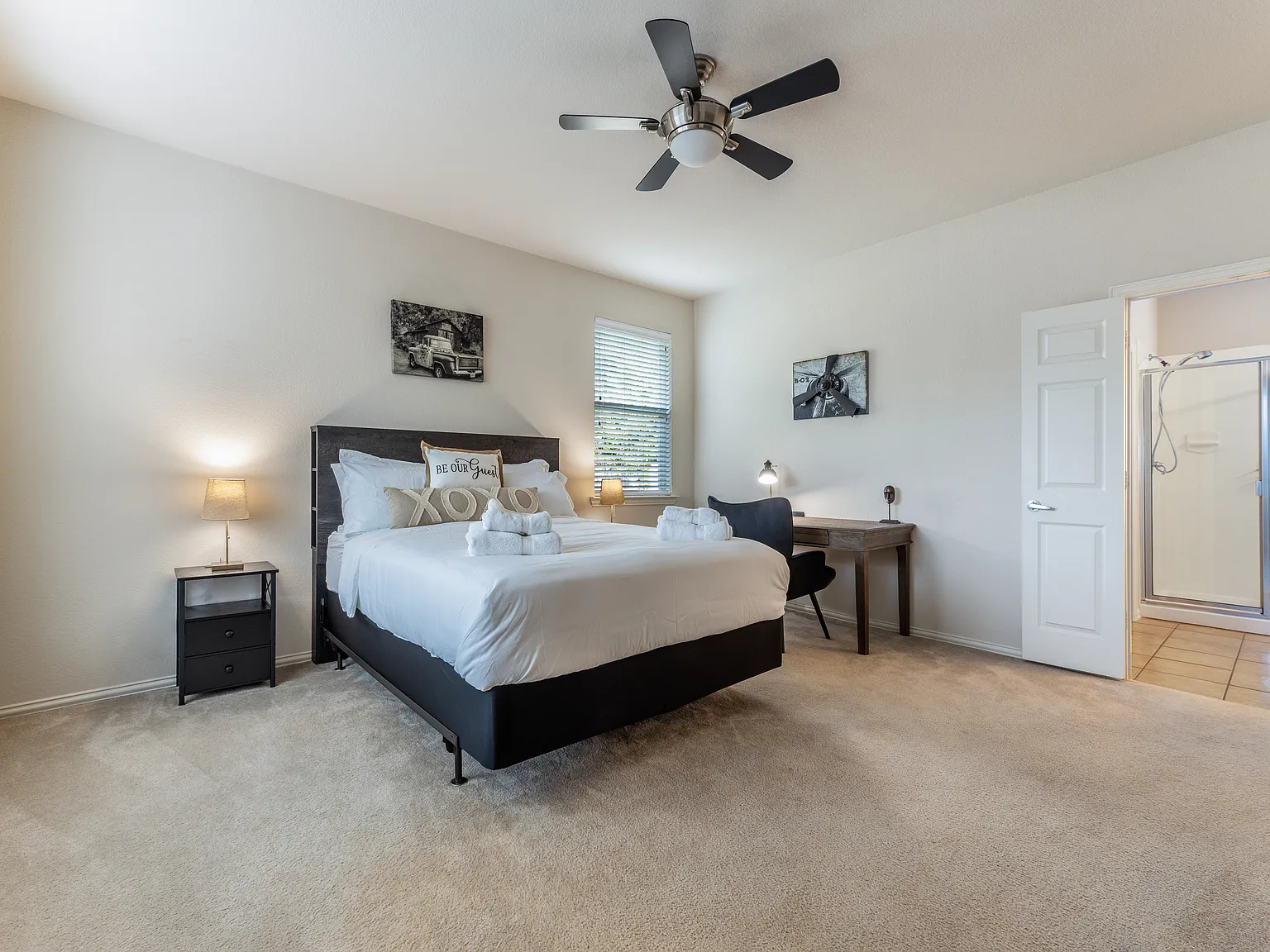 3 bed, 1587 sqft, $4,490 — Photo 2