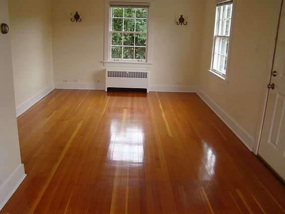2nd image of 816 Foster Ave Building B