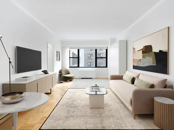 305 East 40th Street 14V image 1 of 25
