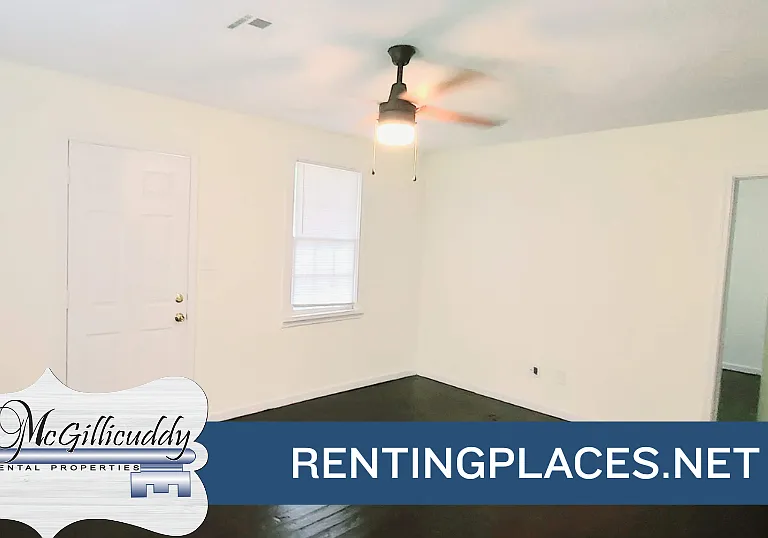 1220 Holden Dr — Photo 6
