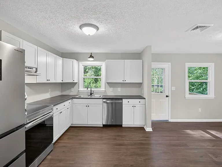 58 W Princeton Cir #A-1 — Photo 7