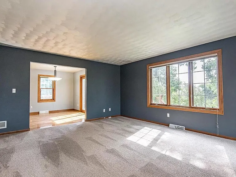 N48W16103 Lone Oak Ln — Photo 30