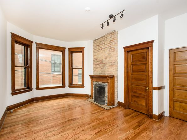 1008 W Altgeld St #4